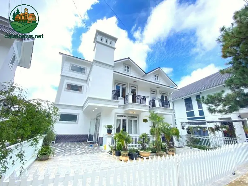TOP 17 Villa Đà Lạt biệt thự nguyên căn Giá Rẻ Gần Trung Tâm có hồ bơi 12 Villa Nam Hồ – View thung lũng đèn, sức chứa lớn