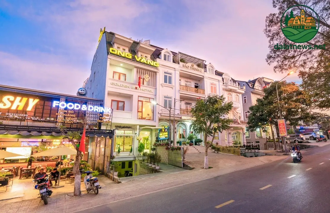 Golden Bee Hotel Đà Lạt Khách Sạn Ong Vàng 1 Vị Trí Đắc Địa: Cửa Ngõ Đến Trái Tim Đà Lạt
