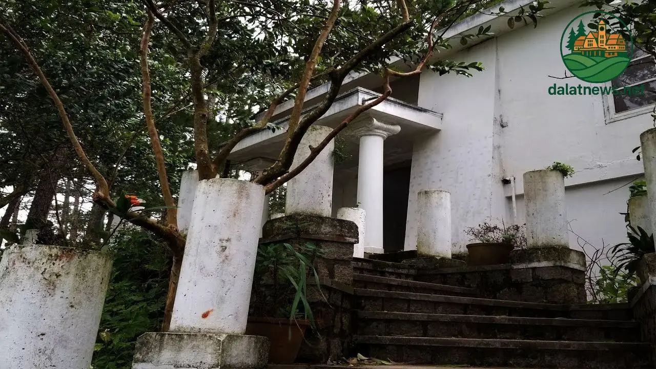 Biệt Thự Nằm Trên Đường Lên Thác Cam Ly