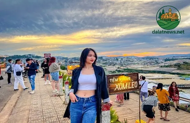 Những Quán Cà Phê và Quán Ăn Nổi Tiếng Tại Xóm Lèo Những Quán Cà Phê và Quán Ăn Nổi Tiếng Tại Xóm Lèo